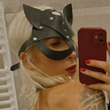 Poojebaoo schauspielerin schöne galerie