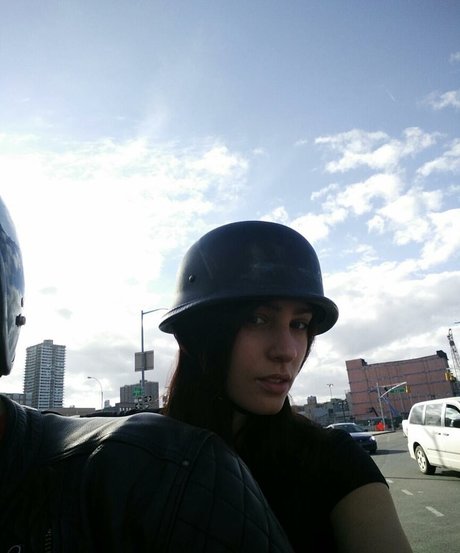 Alysha Grace Marko Bilder