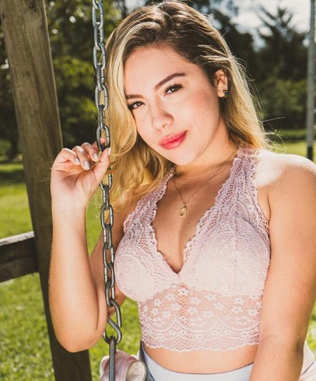 Pauletteartist kunst nackte bilder