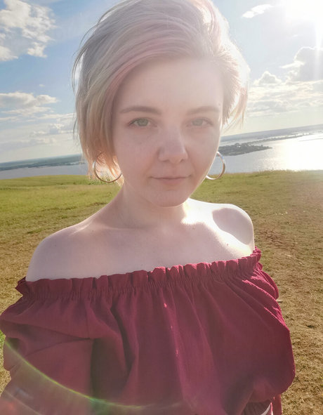 Atamasha hübsche nackt galerien