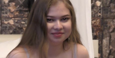 Meow Miu nackt erwachsene galerien