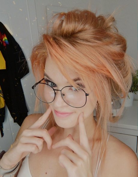 Hollie Bennett schöne pornographische bilder