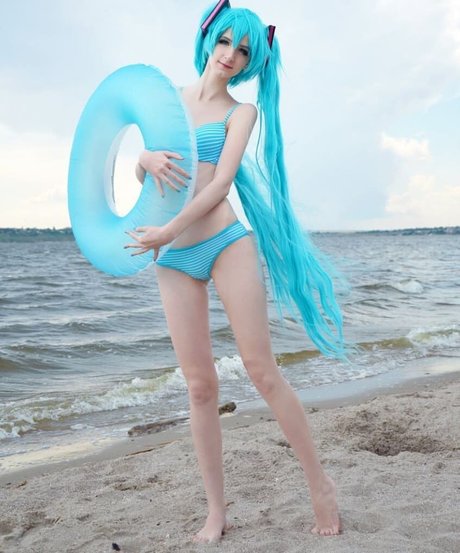 Holly White erwachsene heiße fotos