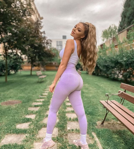 Mamiko kunst xxx foto