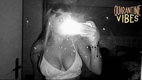 Aline Zwahlen exklusive erwachsene foto