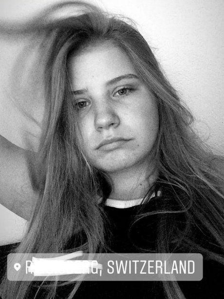 Aline Zwahlen heiße foto