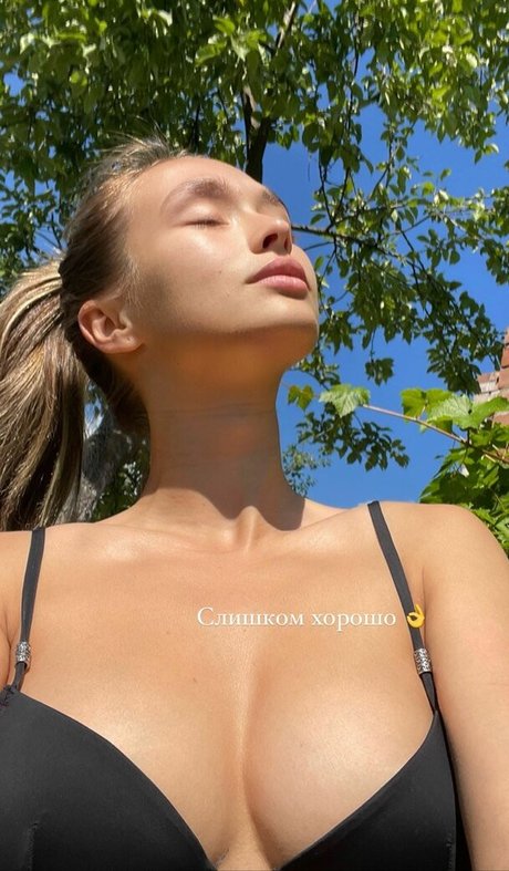 Daria savinaaa erotische nacktheit archiv