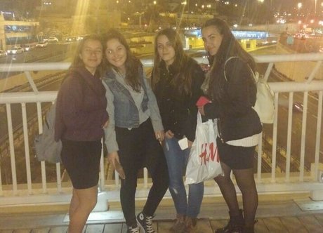 Sara Avni schauspielerin kunst archiv