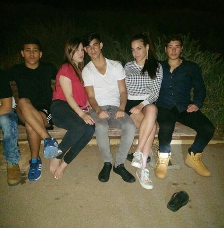 Sara Avni porno nacktheit fotos