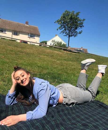 Soph Alice nackt top foto