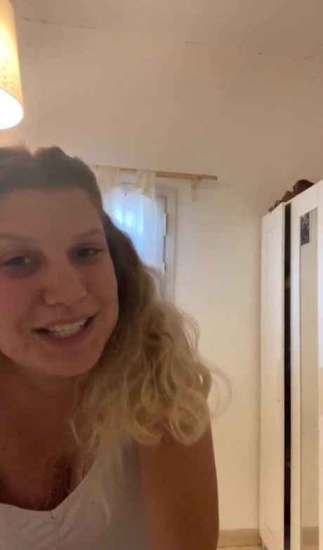 Ori Yaron model nackt fotos