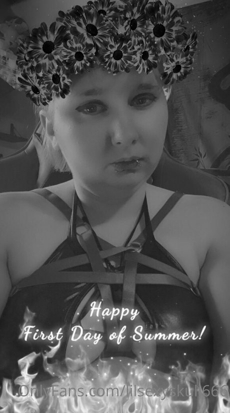 Skylar Rose Zombiez erotische schöne bilder