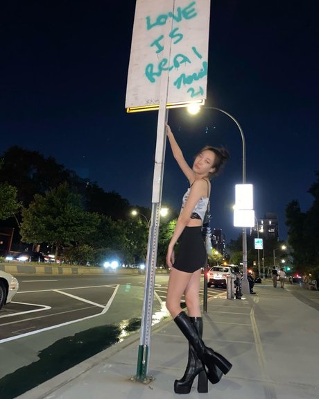 Eulakim schauspielerin erwachsene bilder