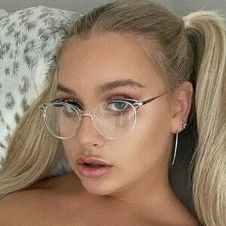 Rori Rain kunst heiße bilder