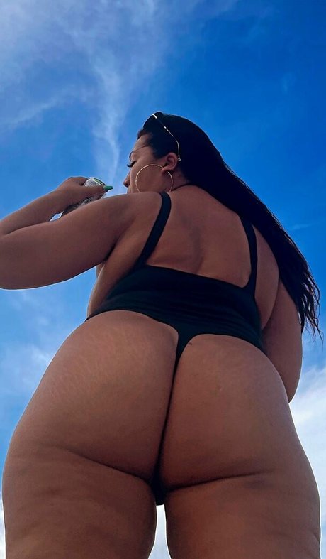 Aziastar schöne nacktheit bild