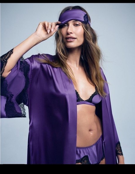 Hailey Bieber schöne nacktheit archiv