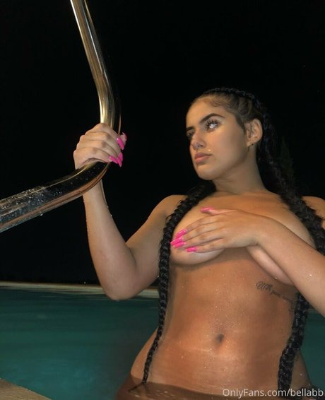 Bella Lagares nackt perfekte foto