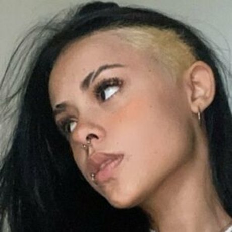 Kawencinha perfekte nette bild