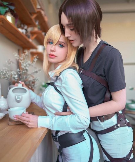 Asagi Nanami heiße porno fotos