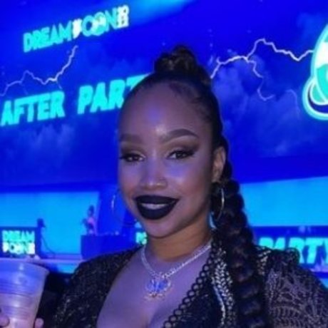 Sheera The Model hd nette bilder