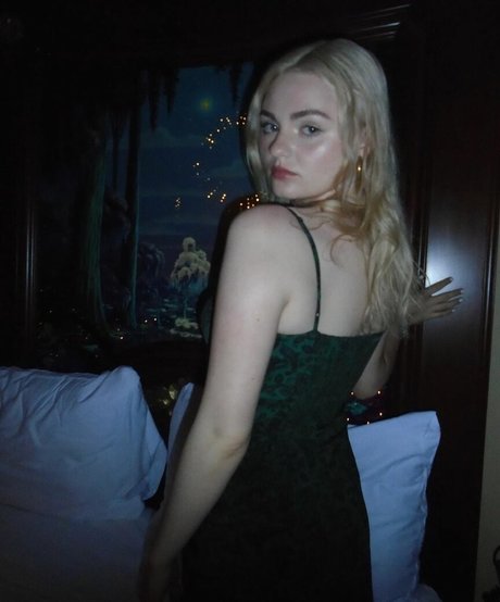 Morgan Lily schöne akt foto