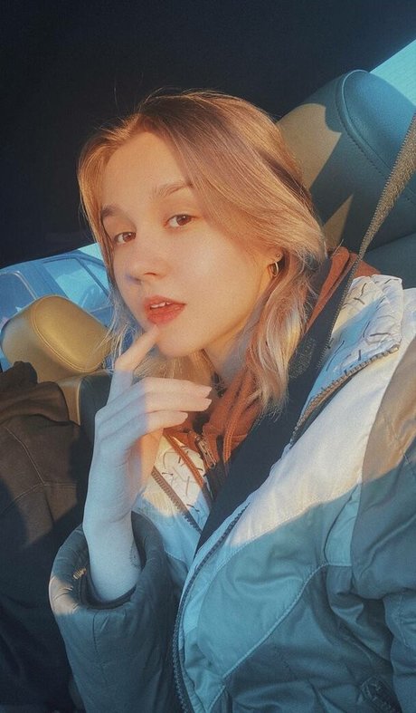 DollHole GrabFuck beste kostenlose galerien