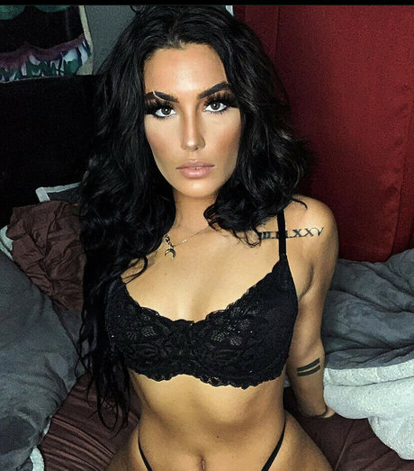 RemiaraEve pornostar schöne bilder