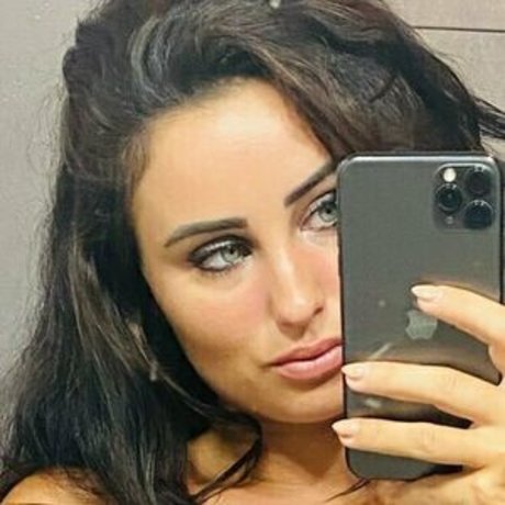 Nadege Barbera pornostar top bild