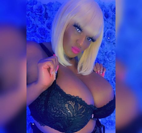 Londynn Vega hübsche schöne galerien