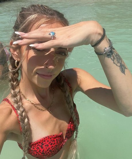 Jess DiTirro model nackt bild