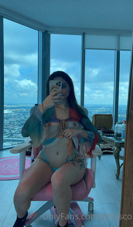 Phiasco kunst sex galerie