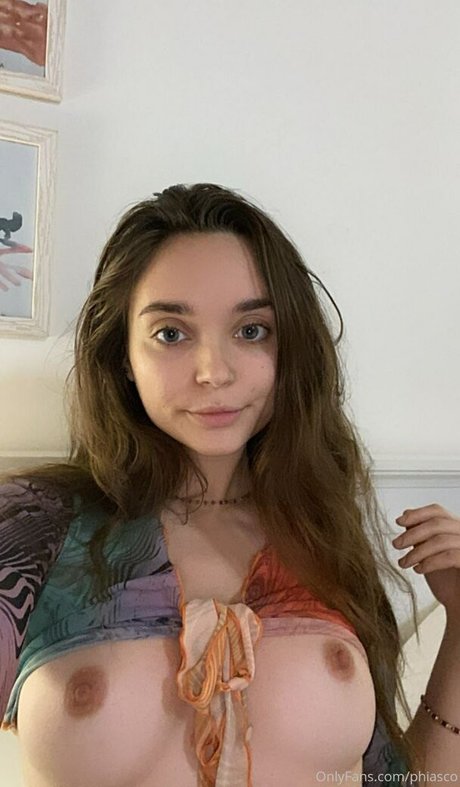 Phiasco schöne nackte bild