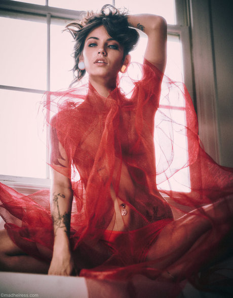 Sylina Ruiz pornostar nackt foto