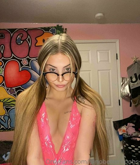 Nobetterboobs perfekte sexy fotos