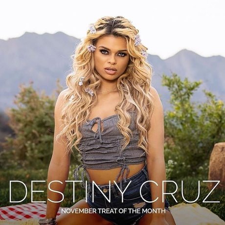 Destiny Cruz heiße kunst galerien