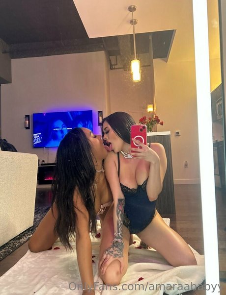 Amaraababyy perfekte nackten fotos