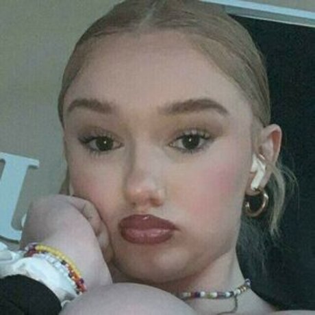 midori meeks top nackt bild