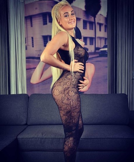 Daisy Lee xxx hübsche bild