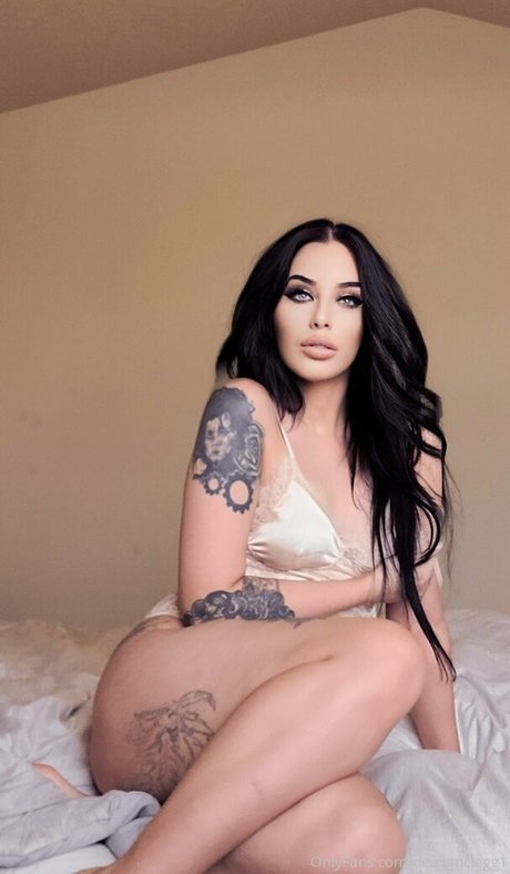 Deavan Clegg beste akt foto