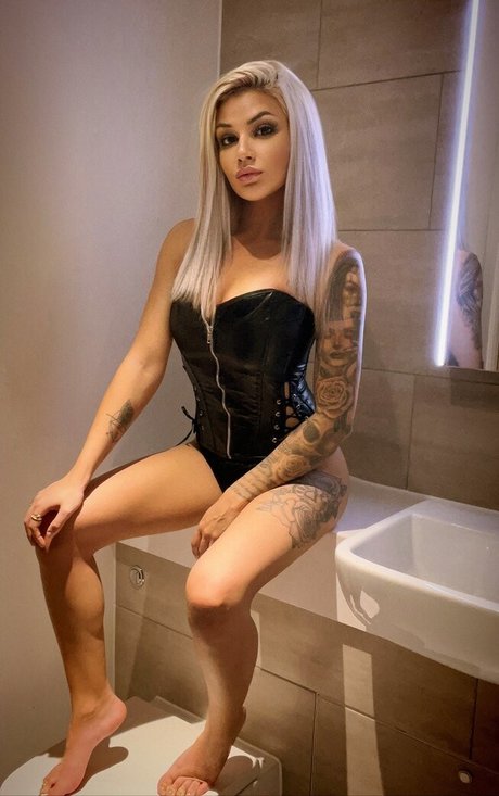 Thezombieac kostenlose nackte fotos