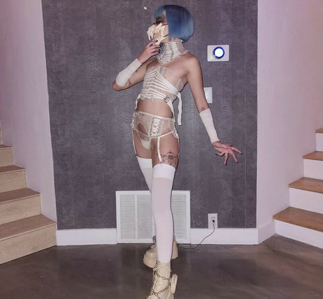 Sushimonstuh nacktheit beste fotos