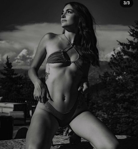 Blakely Barton freie porno galerien