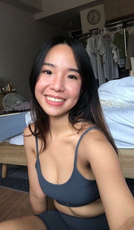 troughawee nackt pornografische galerie