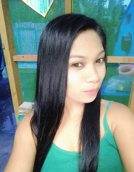 Jade Far exklusive top bild