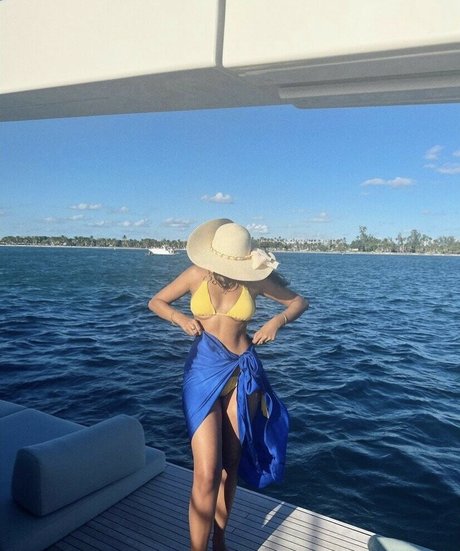 Shreya Arun erwachsene kostenlose bilder