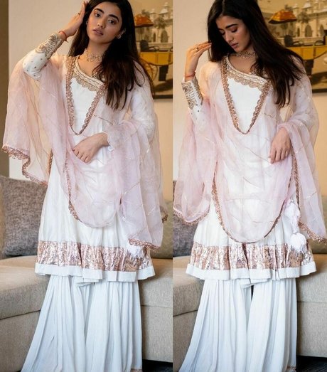 Ketika Sharma pornostar nackten foto