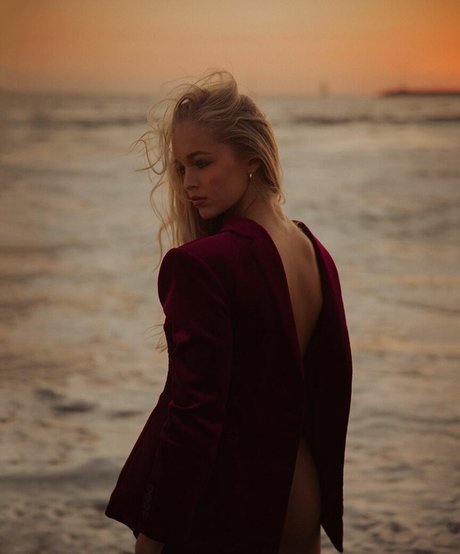 Julia Tychoniewicz hübsche beste foto