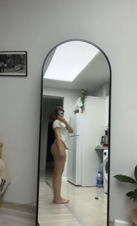 buseeylmz97 kunst nackt fotos