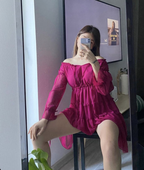 buseeylmz97 sexy bild