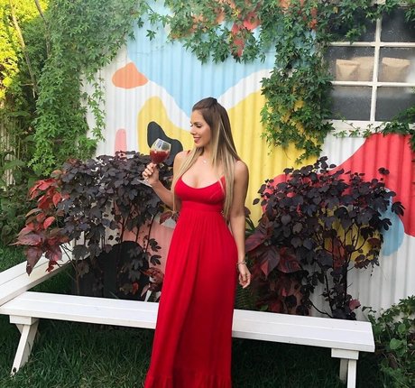 mollige gothic-onlyfans nackt heiße fotos